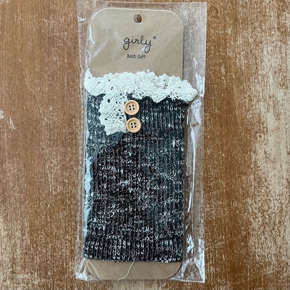 New with Tags Chunky Knit Boot Cuffs with Lace Trim and Buttons - Picture 8 of 12